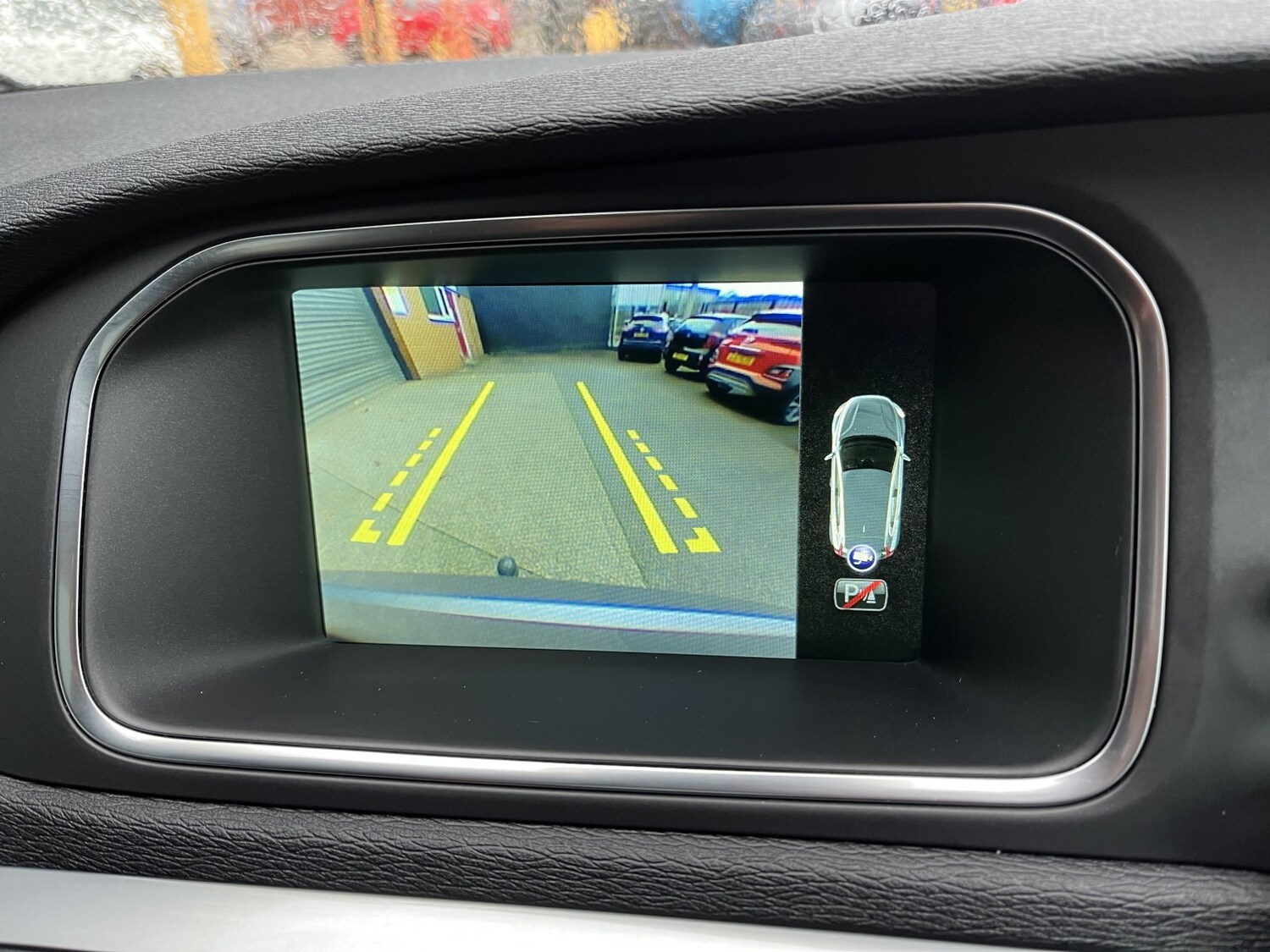 Used Volvo V40 2015 for sale - 78112128: Photo 35