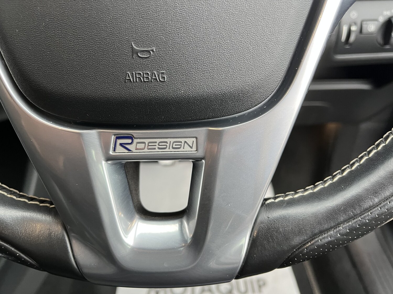 Used Volvo V40 2015 for sale - 78112128: Photo 41