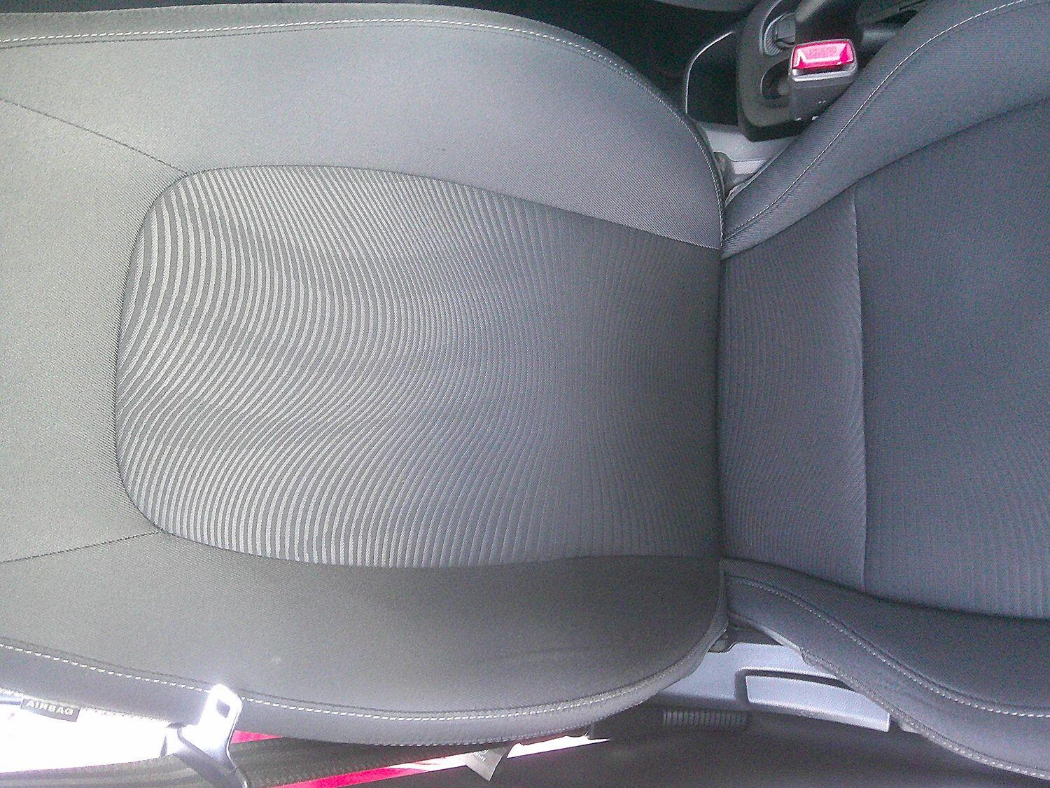 Used Hyundai i10 2017 for sale - 76107303: Photo 20