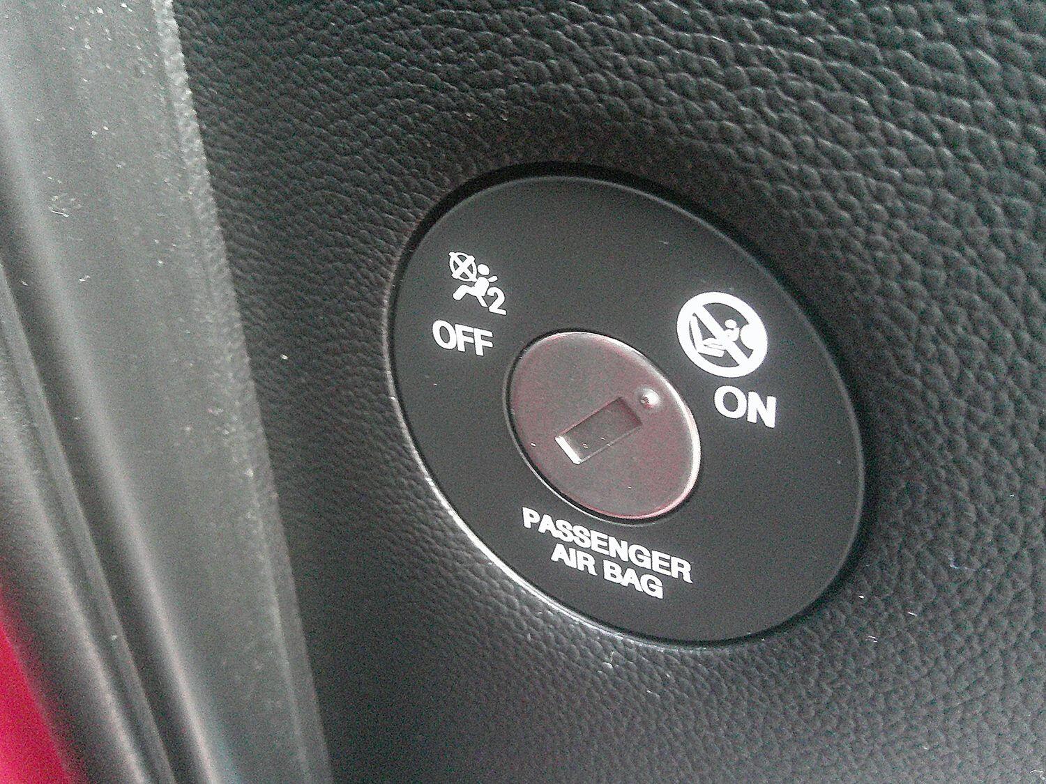 Used Hyundai i10 2017 for sale - 76107303: Photo 24