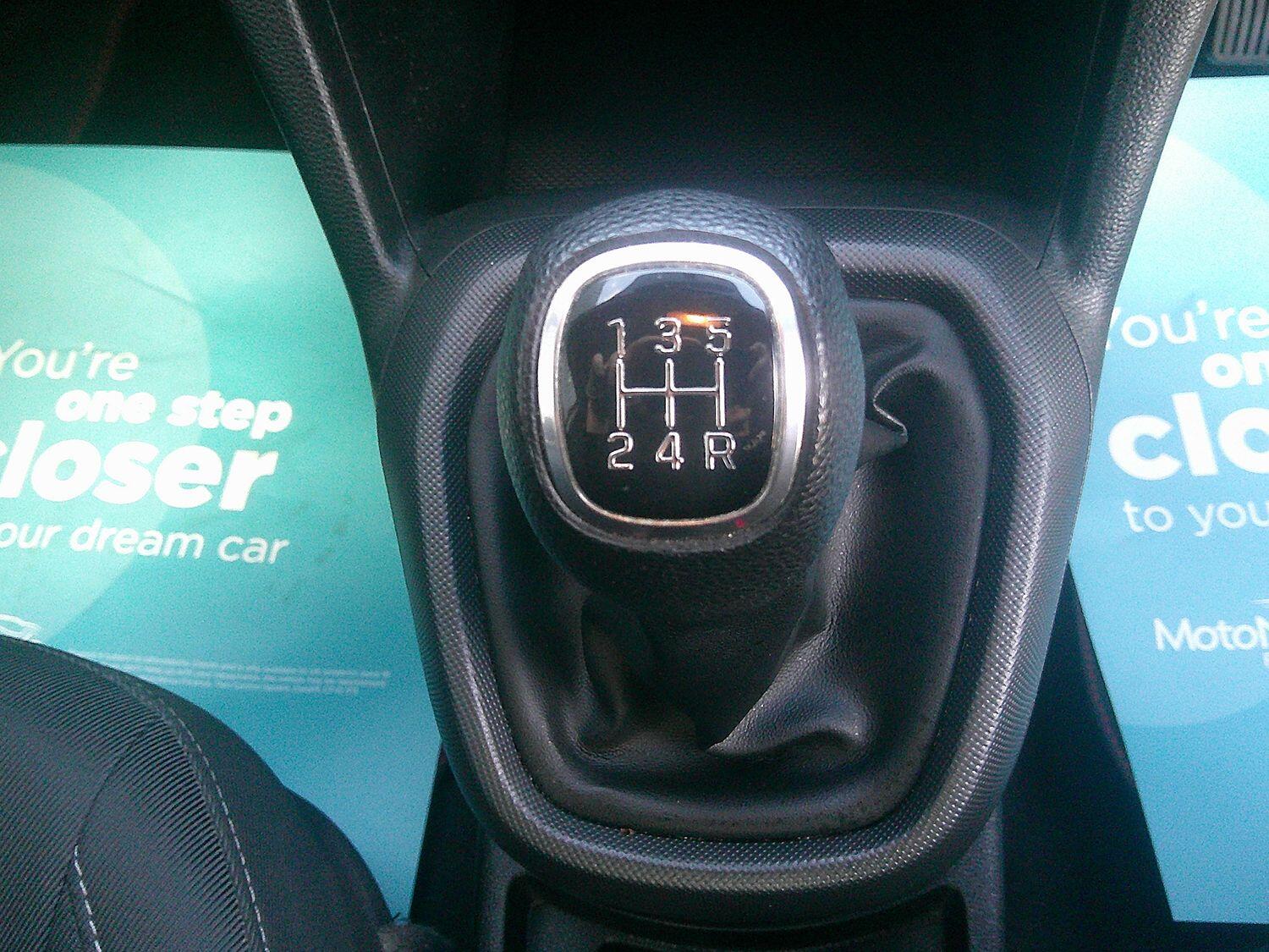 Used Hyundai i10 2017 for sale - 76107303: Photo 29