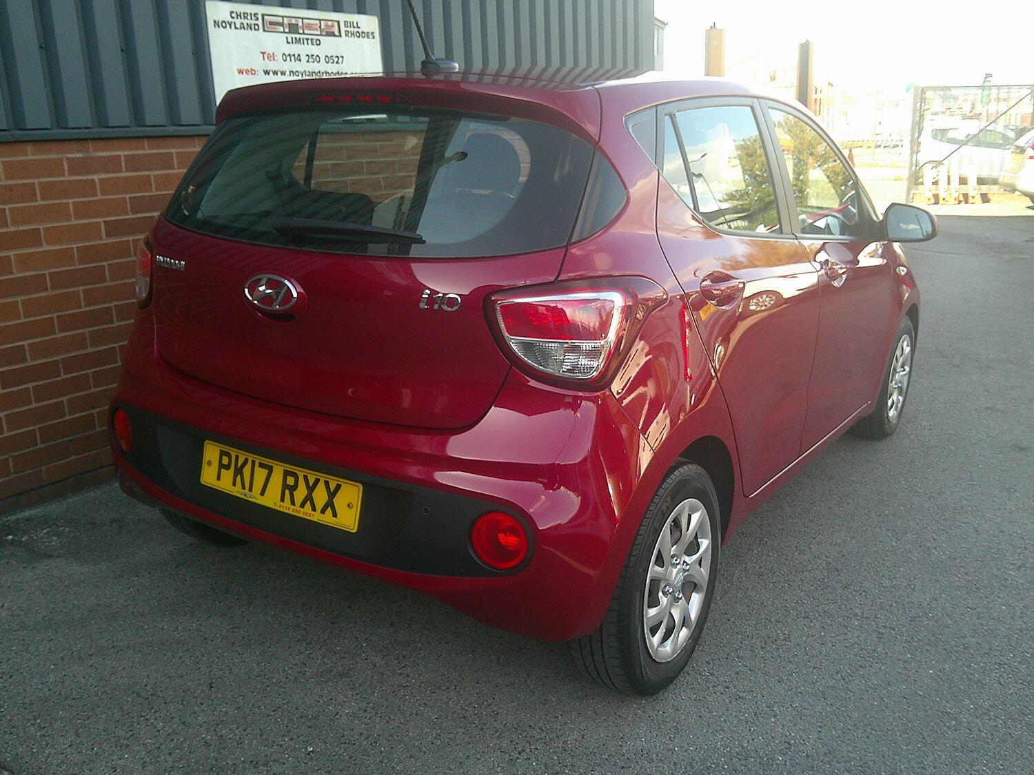 Used Hyundai i10 2017 for sale - 76107303: Photo 3