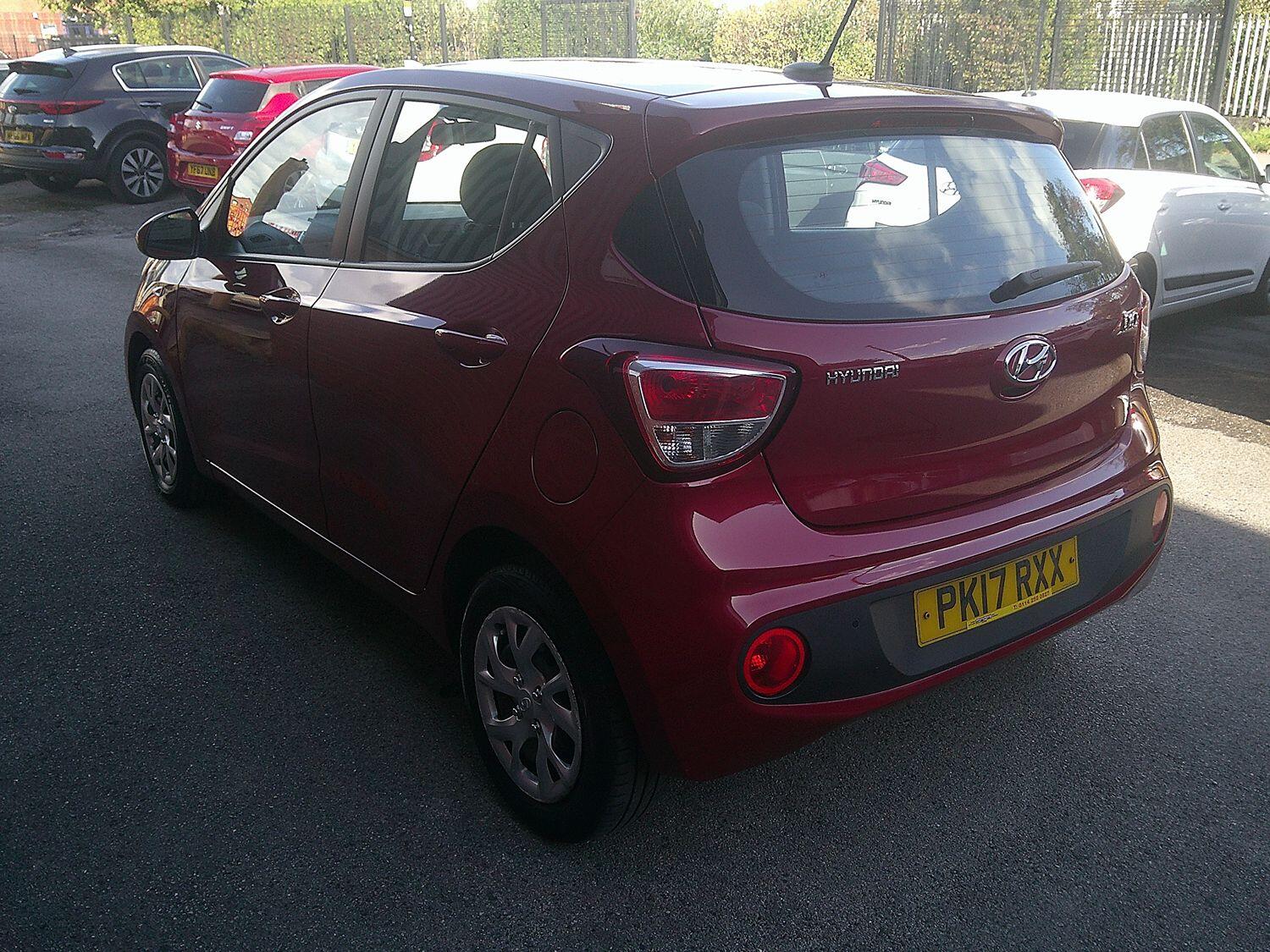 Used Hyundai i10 2017 for sale - 76107303: Photo 5