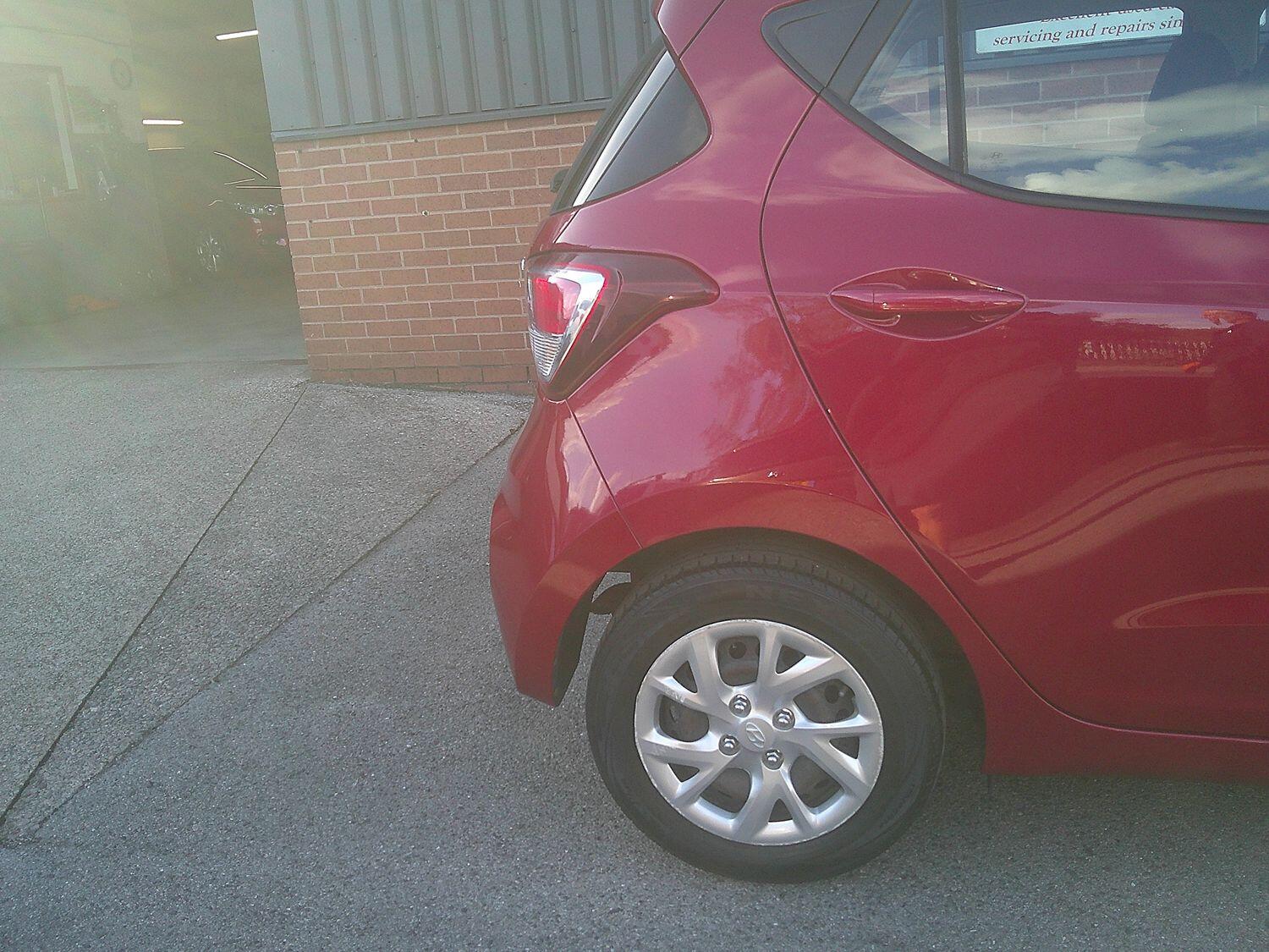 Used Hyundai i10 2017 for sale - 76107303: Photo 9