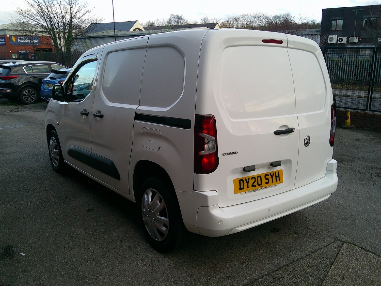 Used Vauxhall Combo 2020 for sale - 76904674: Photo 5