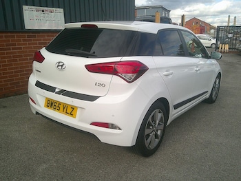 Used Hyundai i20 2016 for sale - 75913122: Photo