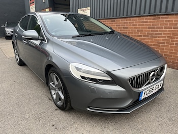 Used Volvo V40 2016 for sale - 79531800: Photo