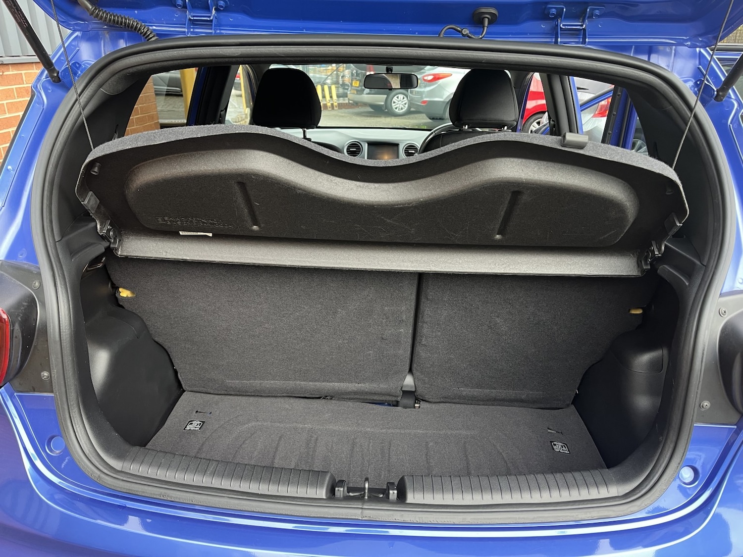 Used Hyundai i10 2018 for sale - 77213404: Photo 20