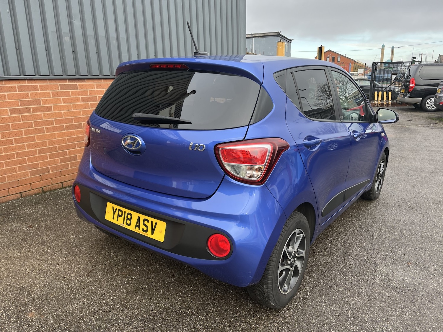 Used Hyundai i10 2018 for sale - 77213404: Photo 3