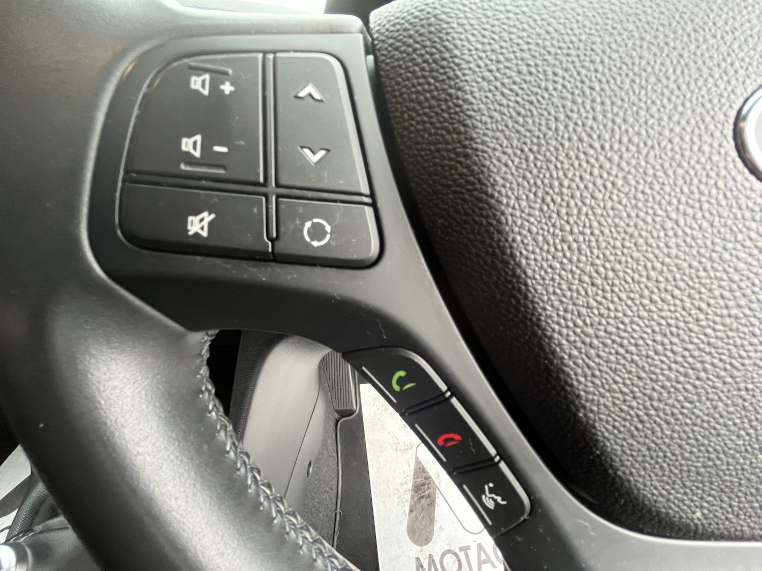 Used Hyundai i10 2018 for sale - 77213404: Photo 38