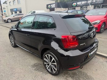 Used Volkswagen Polo 2016 for sale - 79733443: Photo