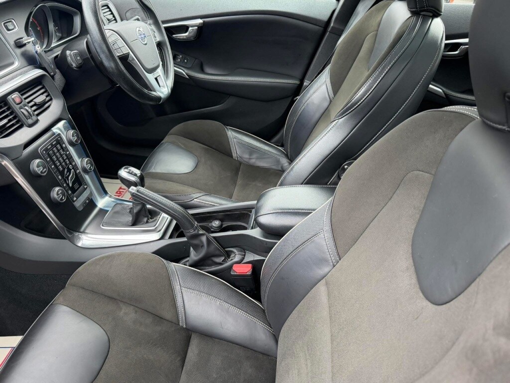 Used Volvo V40 2015 for sale - 78123876: Photo 15