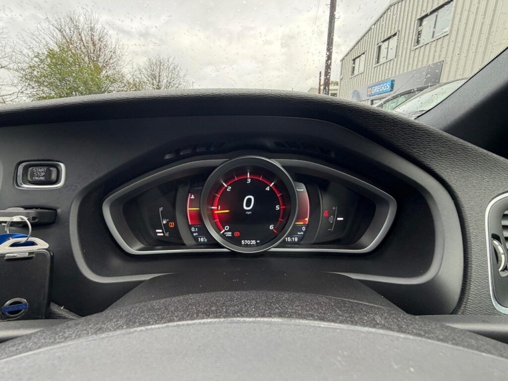 Used Volvo V40 2015 for sale - 78123876: Photo 22