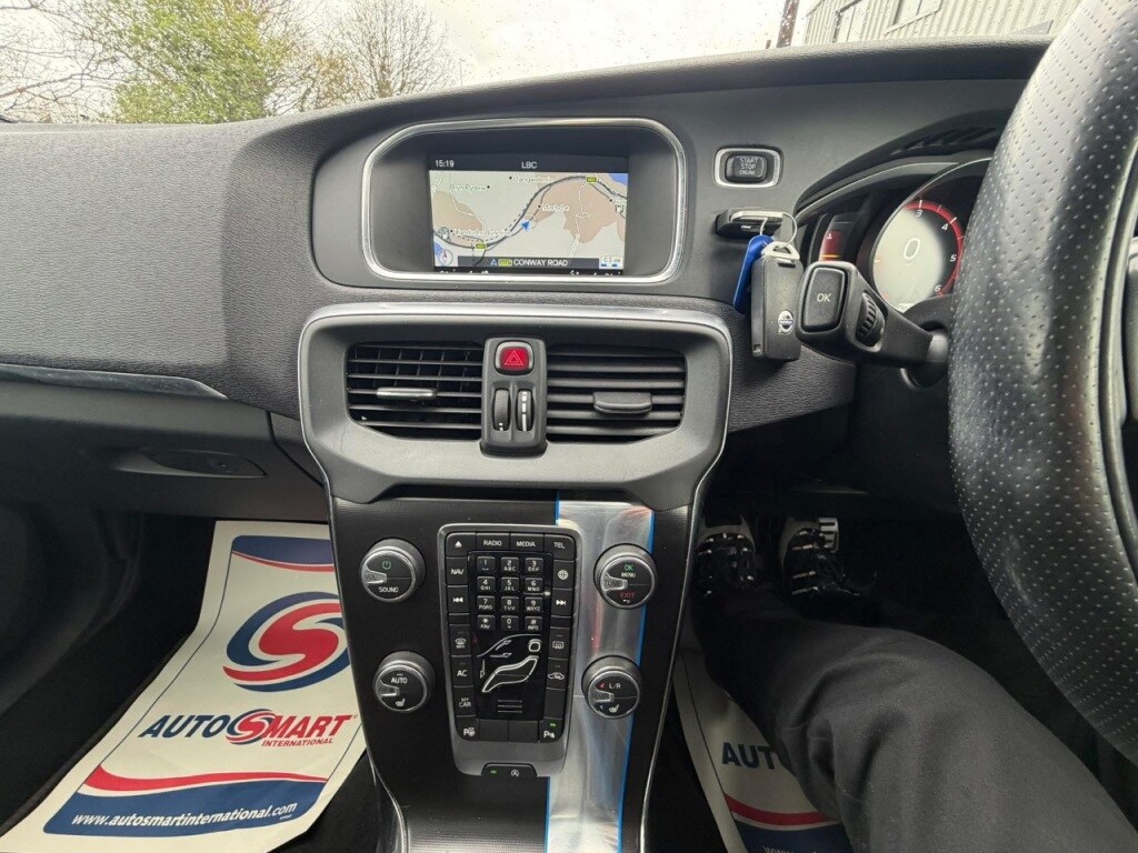 Used Volvo V40 2015 for sale - 78123876: Photo 24