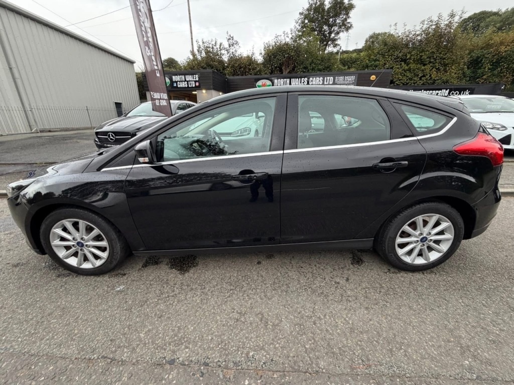 Used Ford Focus 2017 for sale - 76131993: Photo 5