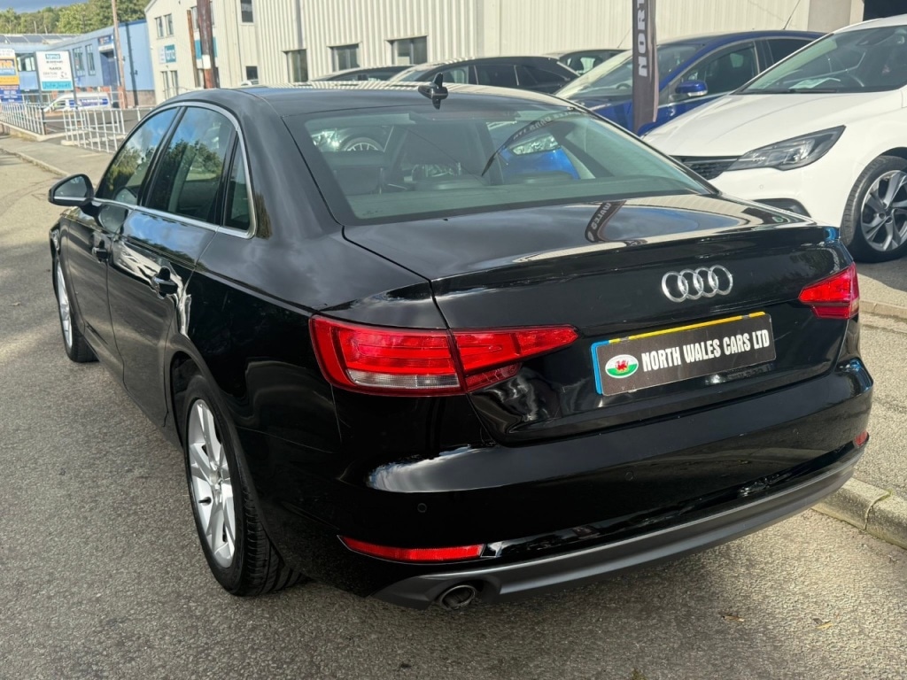 Used Audi A4 2018 for sale - 76131981: Photo 2