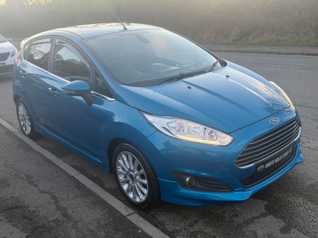 Used Ford Fiesta 2015 for sale - 77707374: Photo 1