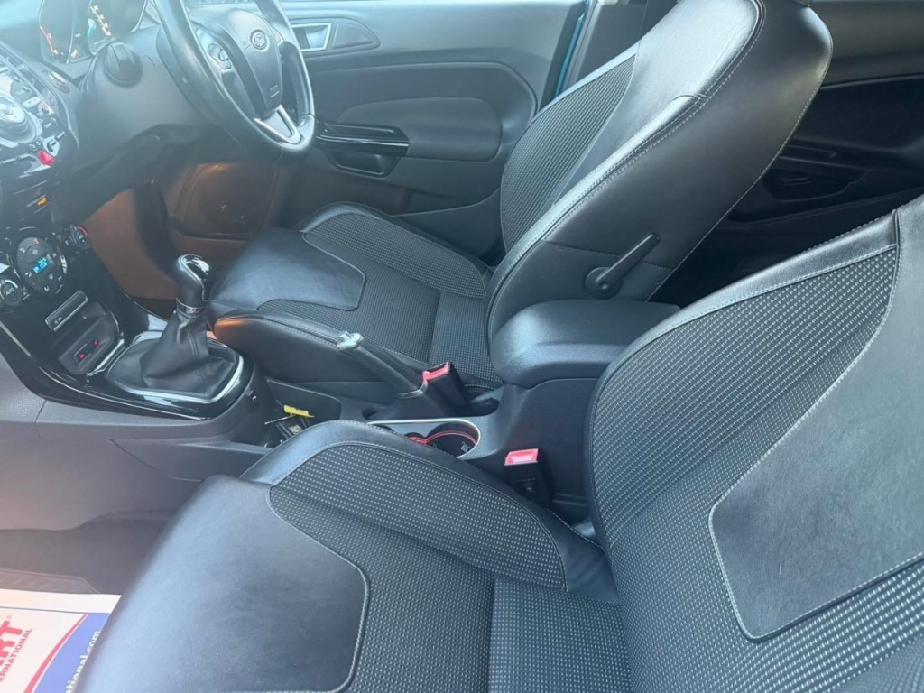 Used Ford Fiesta 2015 for sale - 77707374: Photo 11