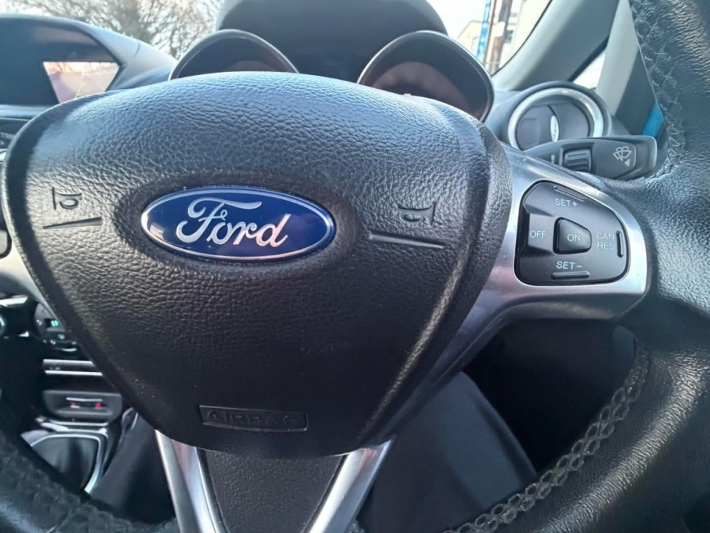Used Ford Fiesta 2015 for sale - 77707374: Photo 14