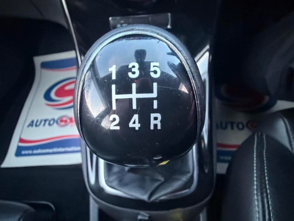 Used Ford Fiesta 2015 for sale - 77707374: Photo 18