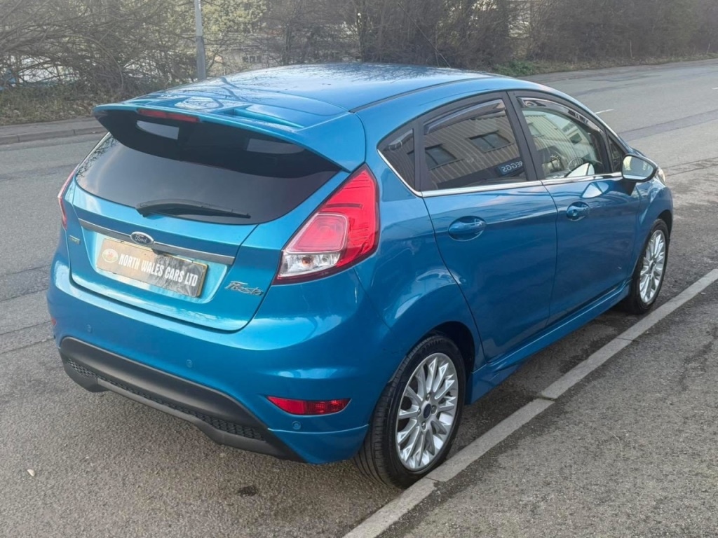 Used Ford Fiesta 2015 for sale - 77707374: Photo 4