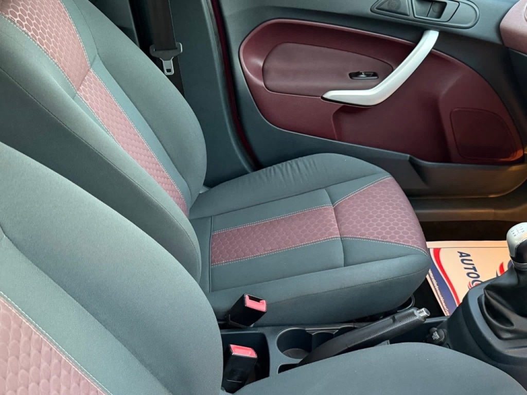 Used Ford Fiesta 2010 for sale - 77306907: Photo 11