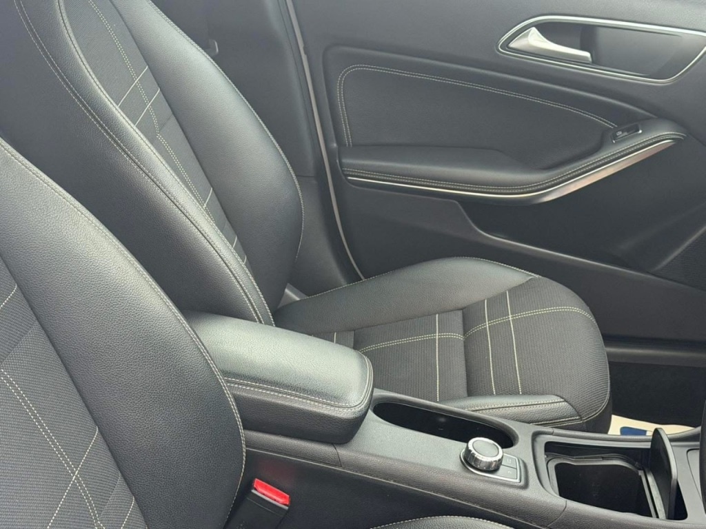 Used Mercedes-Benz A-Class 2014 for sale - 77557520: Photo 11