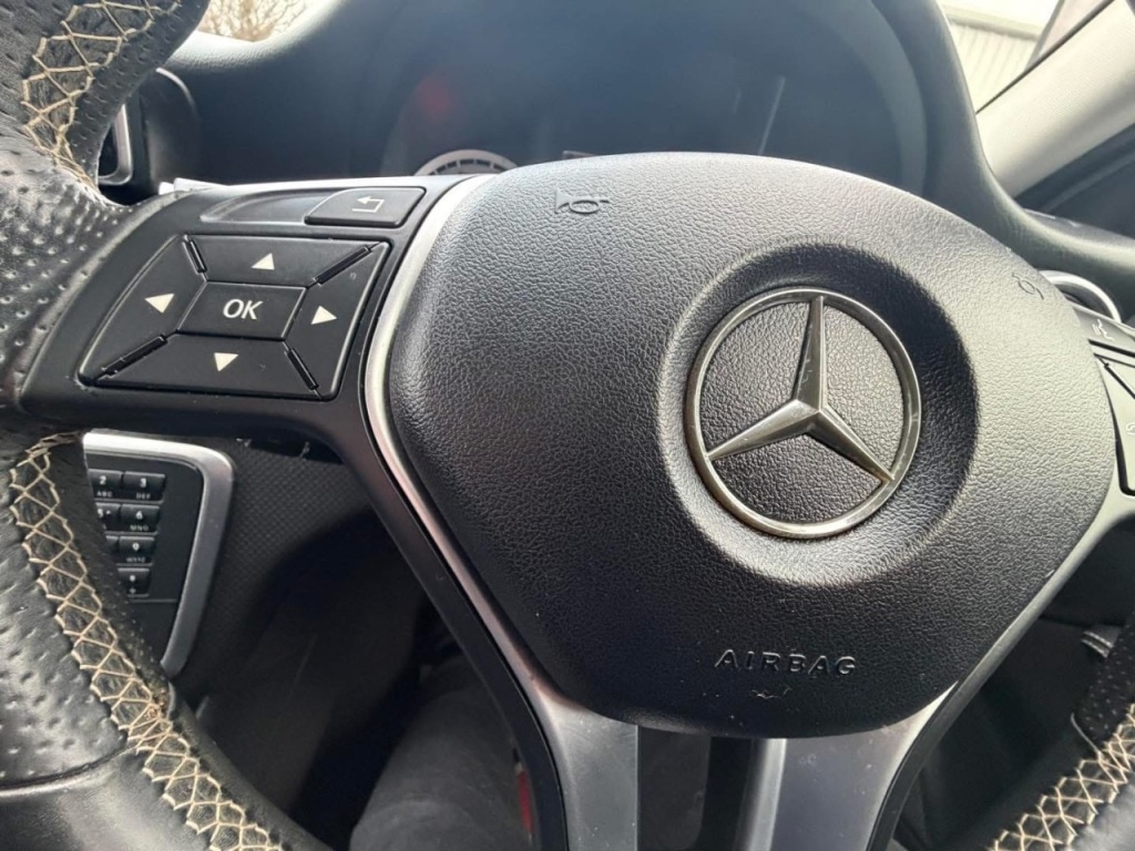 Used Mercedes-Benz A-Class 2014 for sale - 77557520: Photo 16