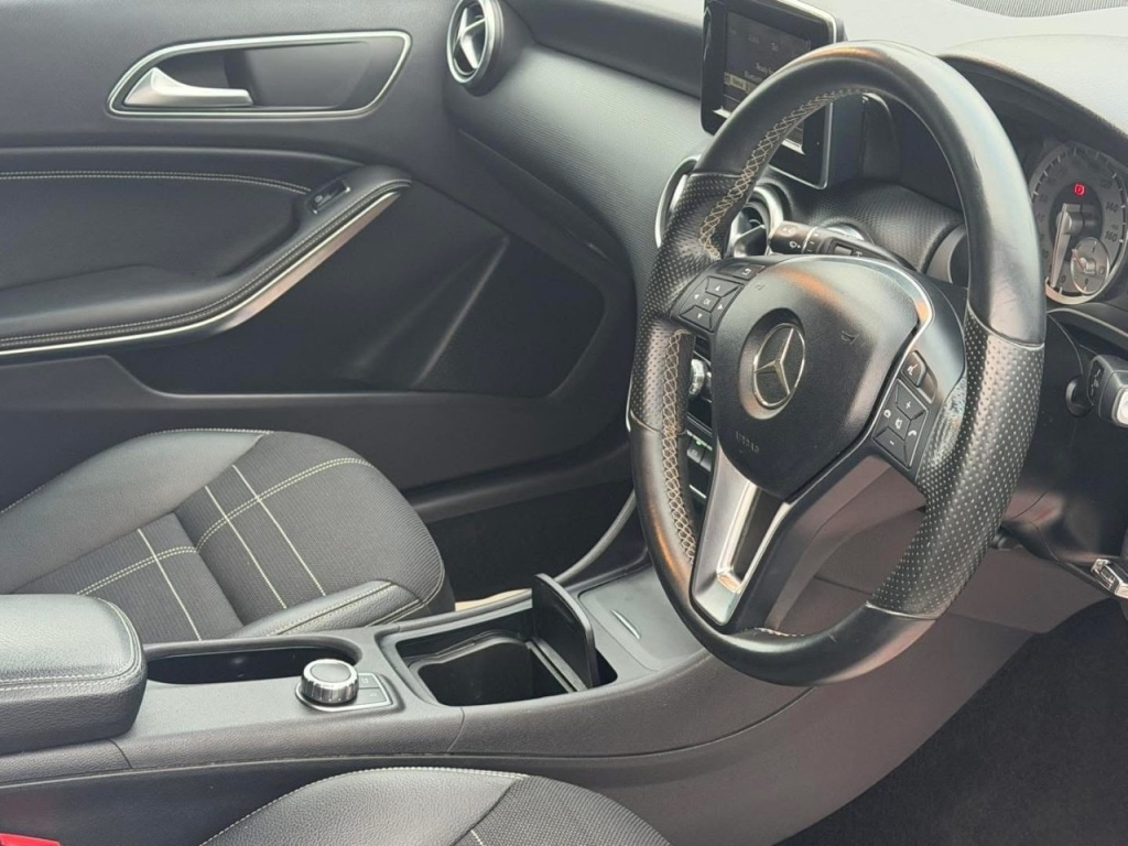 Used Mercedes-Benz A-Class 2014 for sale - 77557520: Photo 9