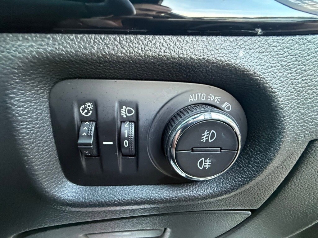 Used Vauxhall Astra 2017 for sale - 76156974: Photo 27