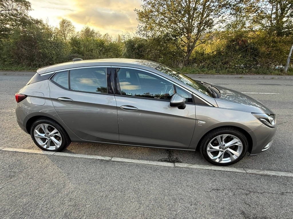 Used Vauxhall Astra 2017 for sale - 76156974: Photo 6