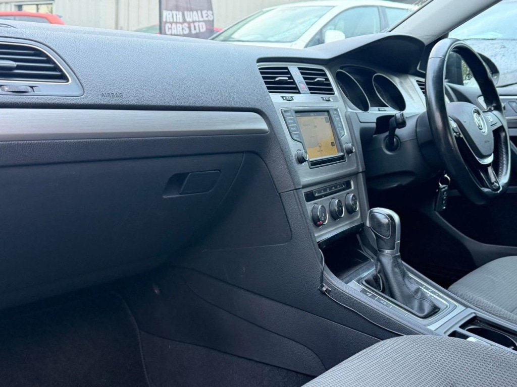 Used Volkswagen Golf 2016 for sale - 76379011: Photo 10