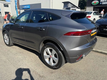 Used Jaguar E-Pace 2020 for sale - 79379240: Photo