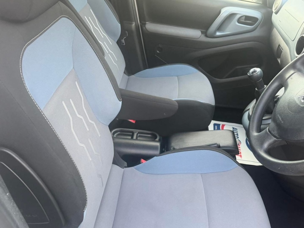 Used Peugeot Partner Tepee 2015 for sale - 77707375: Photo 13