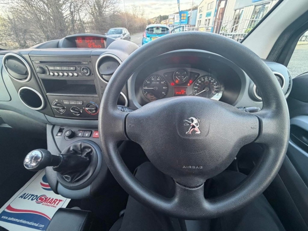 Used Peugeot Partner Tepee 2015 for sale - 77707375: Photo 21