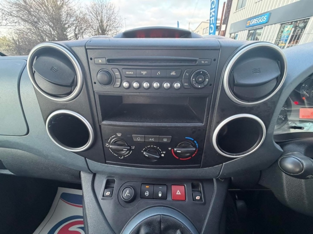 Used Peugeot Partner Tepee 2015 for sale - 77707375: Photo 23