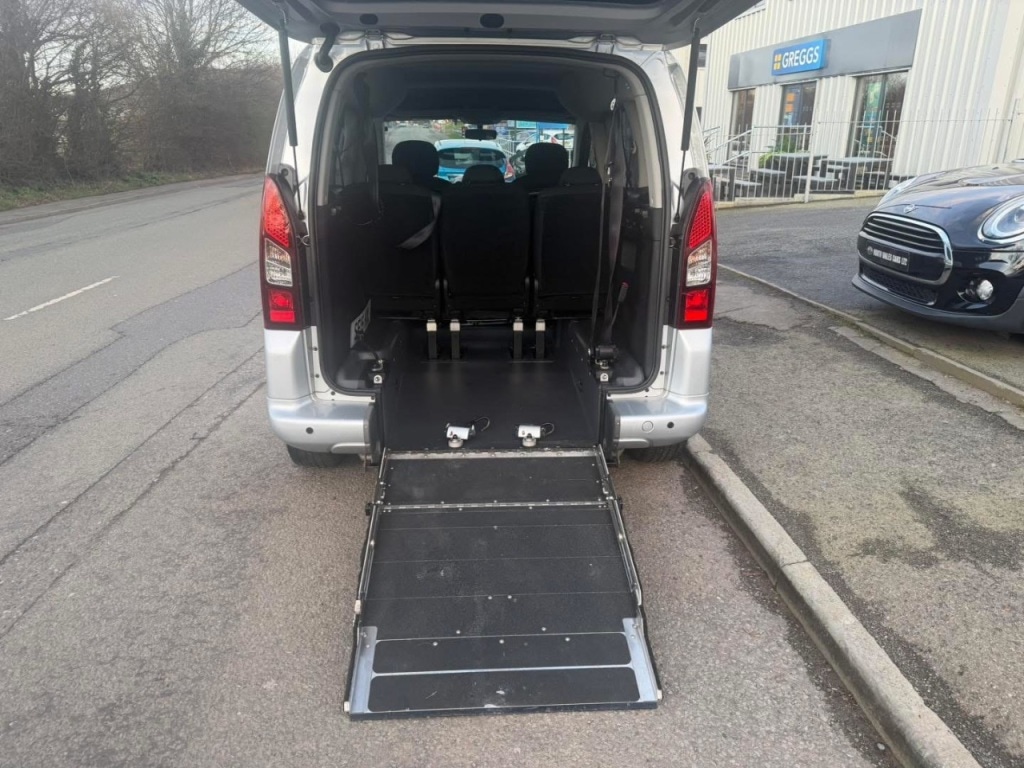 Used Peugeot Partner Tepee 2015 for sale - 77707375: Photo 9