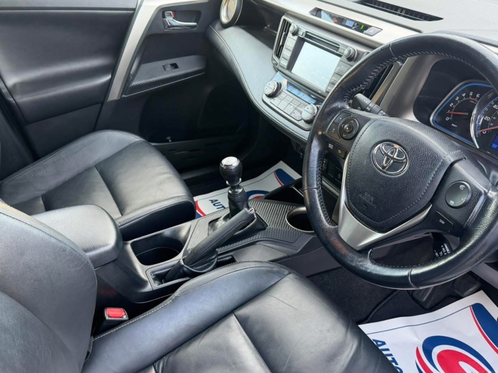 Used Toyota RAV4 2014 for sale - 76249353: Photo 12