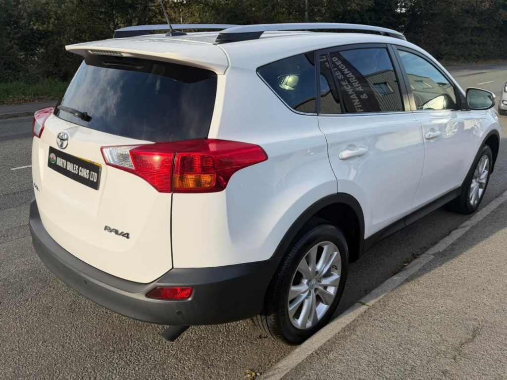 Used Toyota RAV4 2014 for sale - 76249353: Photo 4