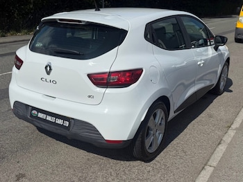 Used Renault Clio 2014 for sale - 76132040: Photo