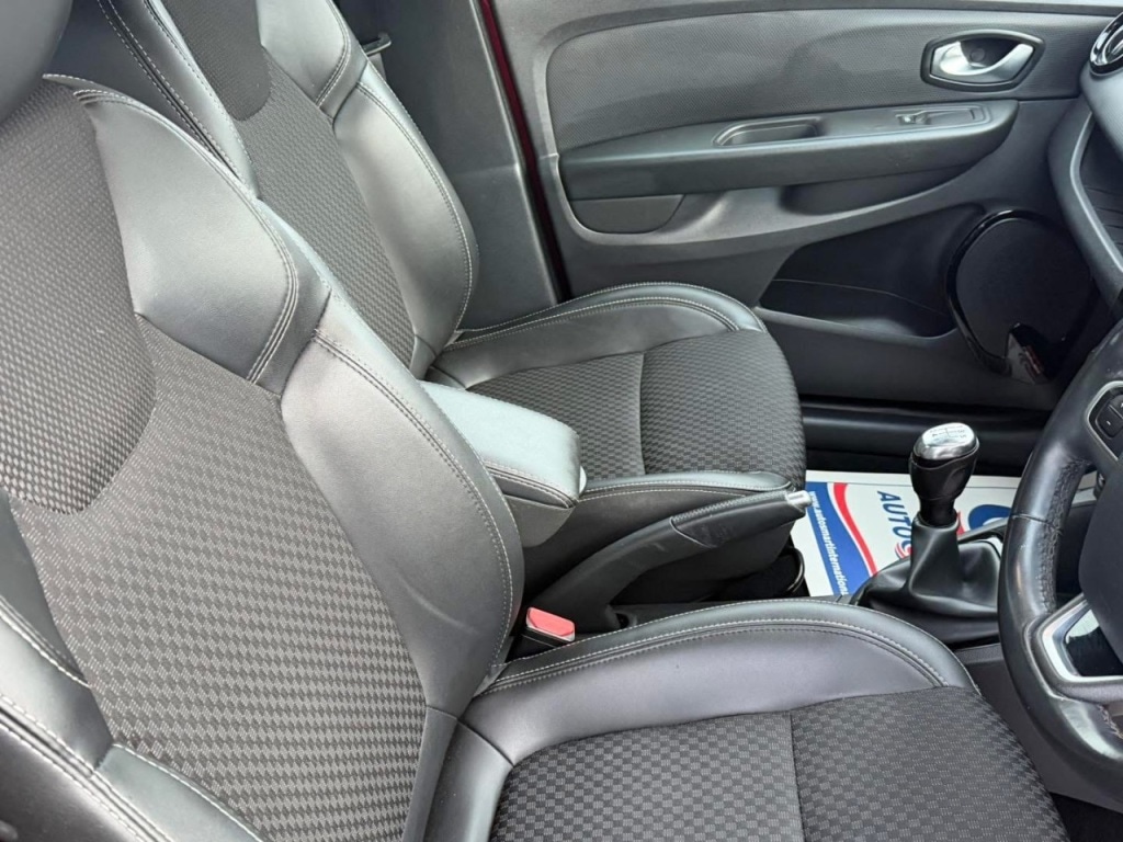 Used Renault Clio 2018 for sale - 77318409: Photo 14