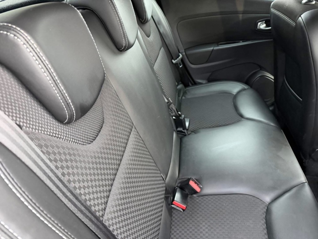 Used Renault Clio 2018 for sale - 77318409: Photo 18