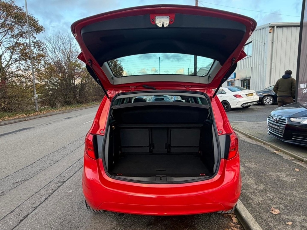 Used Vauxhall Meriva 2016 for sale - 76653887: Photo 9