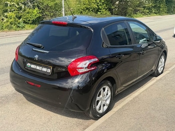 Used Peugeot 208 2015 for sale - 78340271: Photo