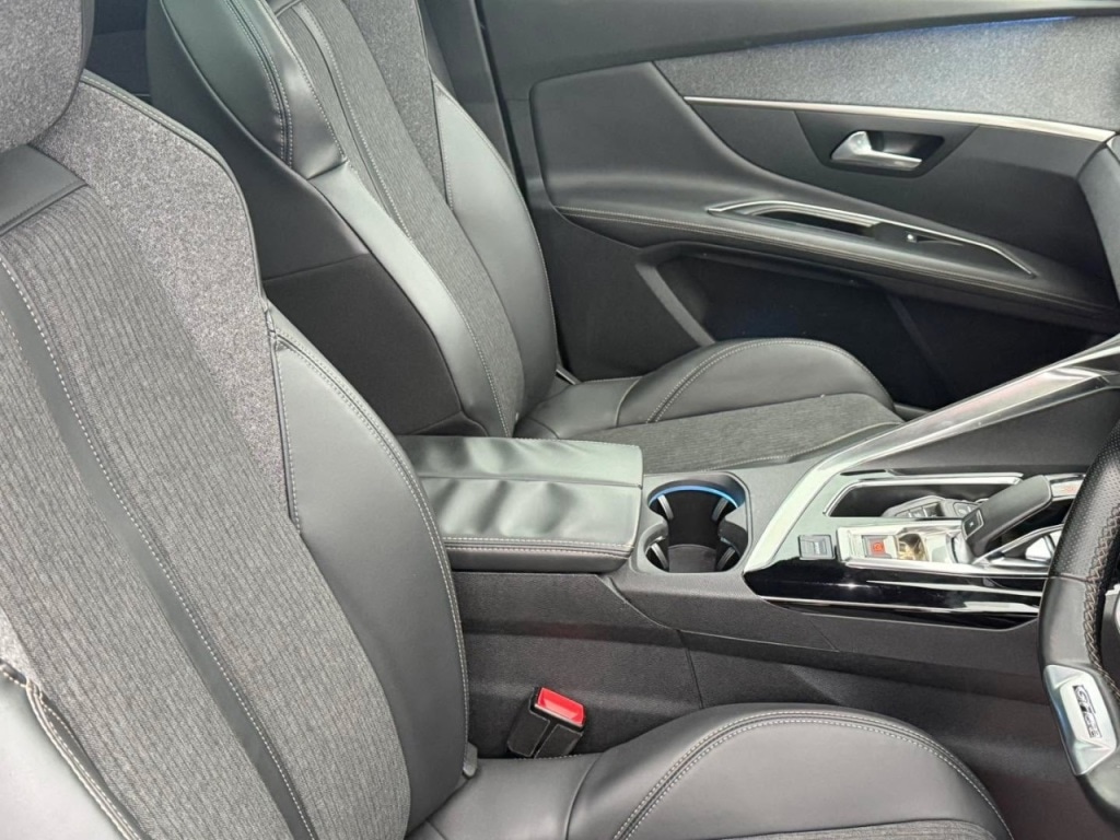 Used Peugeot 3008 2018 for sale - 76554086: Photo 11