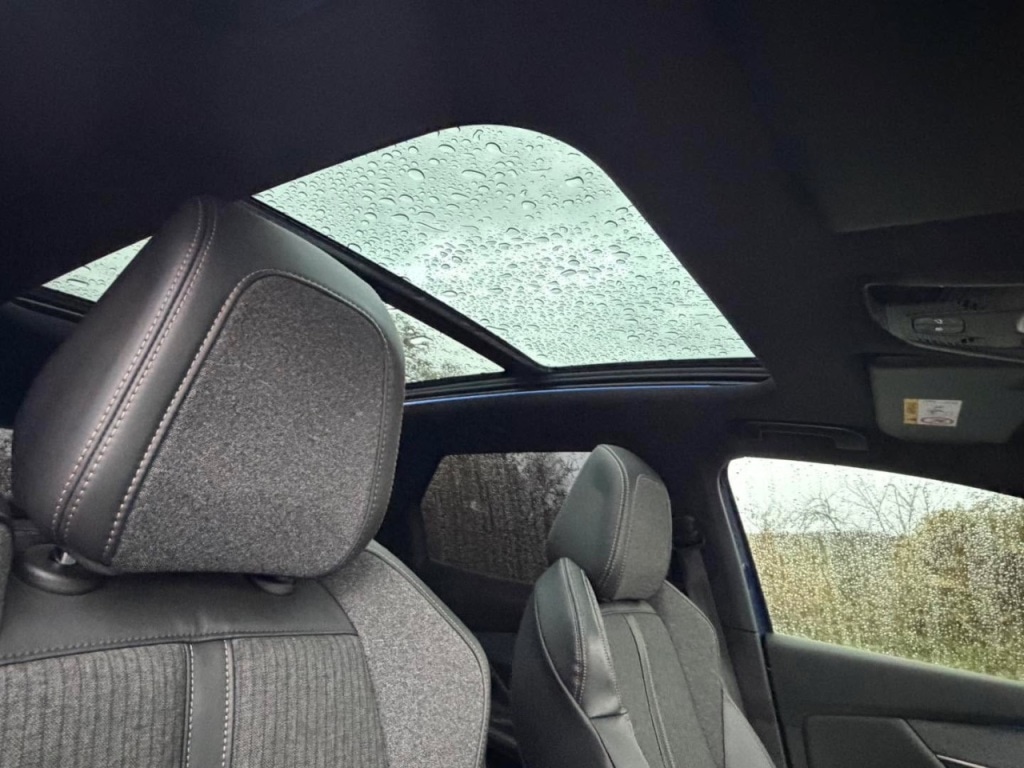 Used Peugeot 3008 2018 for sale - 76554086: Photo 32