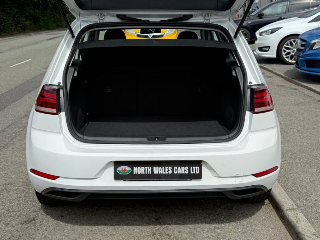 Used Volkswagen Golf 2019 for sale - 76132048: Photo 10