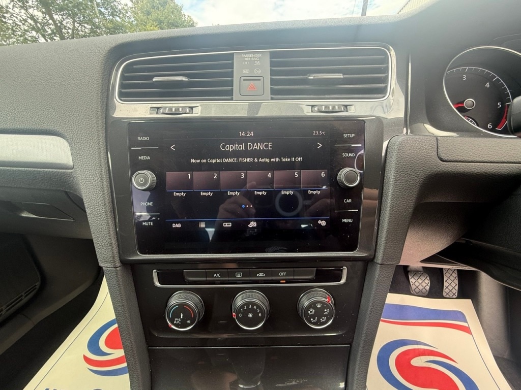 Used Volkswagen Golf 2019 for sale - 76132048: Photo 23