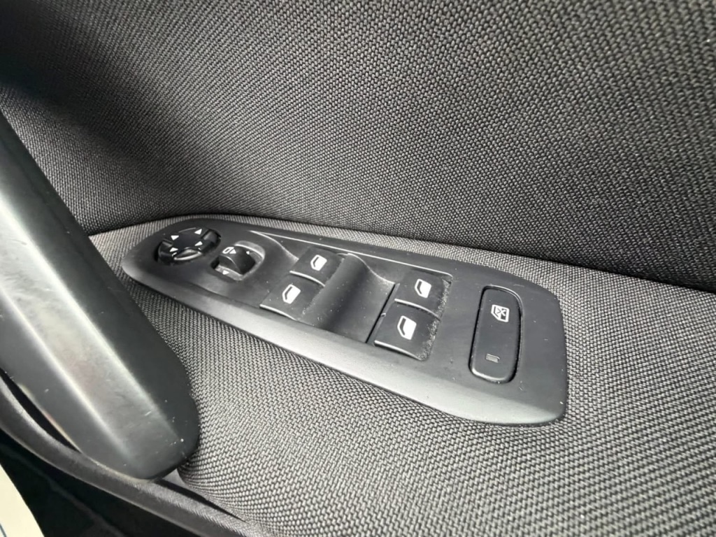 Used Peugeot 308 for sale - 78053381: Photo 29