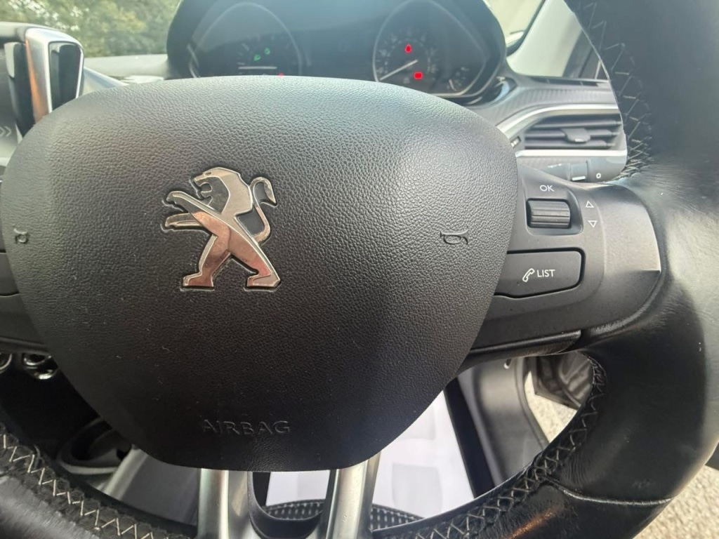 Used Peugeot 208 2017 for sale - 76132021: Photo 21